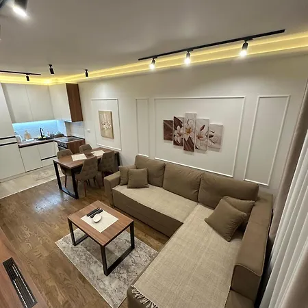 Apartment Tomi Lux *